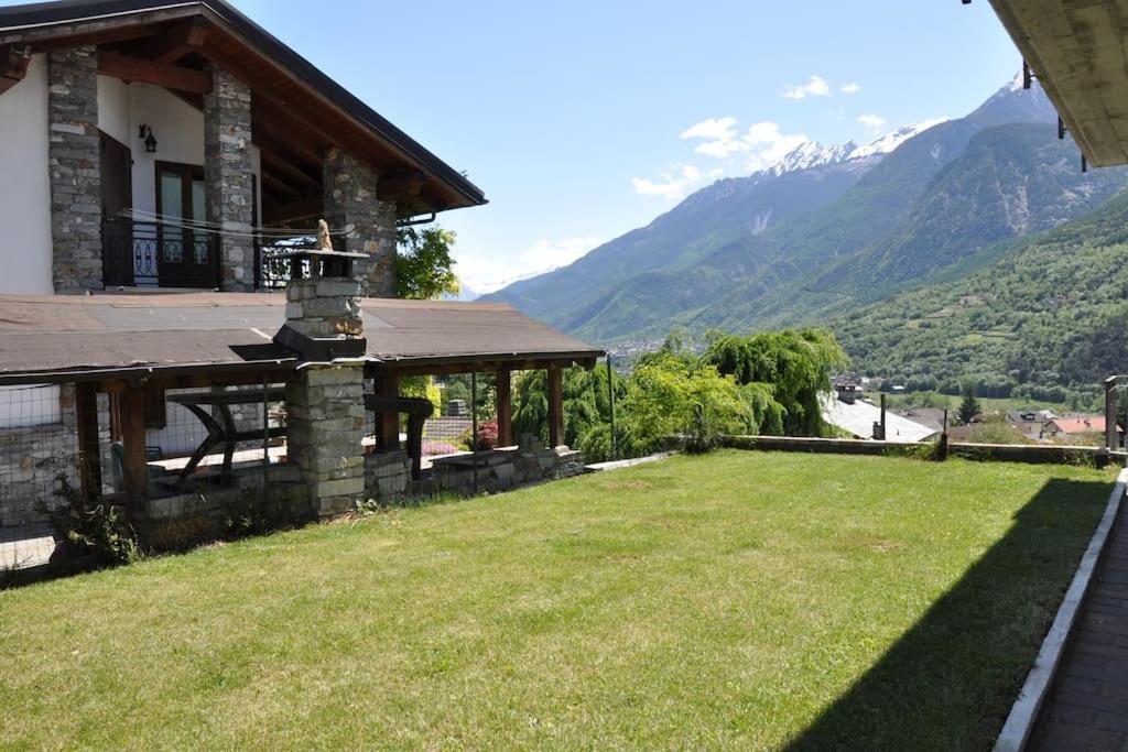Villa La Tour Nus Exterior photo